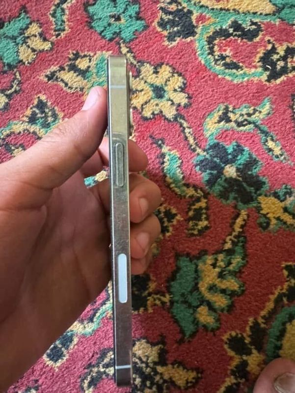 Iphone 12 pro ideal 78% yomkost Iphone 12 pro ideal 78% yomkost