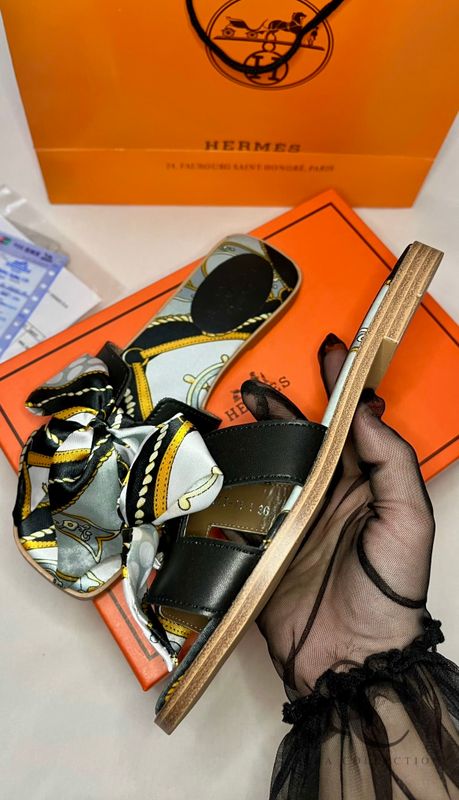Шлёпанцы HERMES Шлёпанцы HERMES