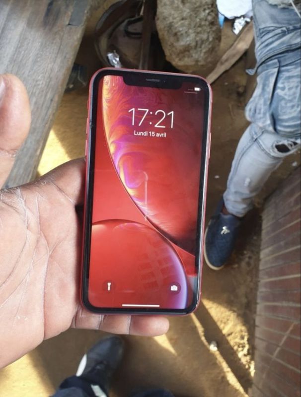 Iphone Xr 64Gb 100% Iphone Xr 64Gb 100%