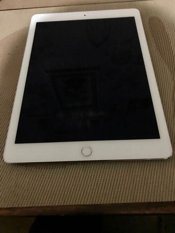 Продаётся iPad Air 2