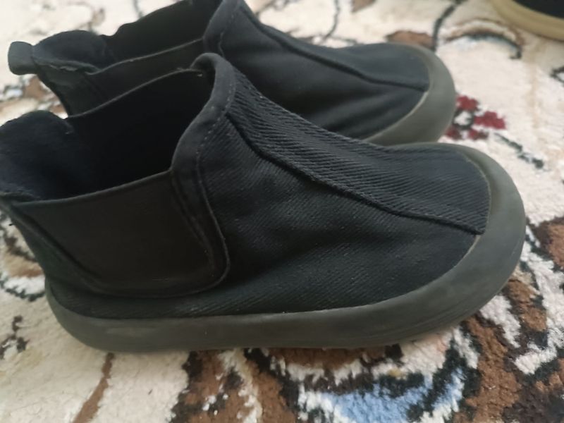 Bolalar oyoqkiyimi Bolalar oyoqkiyimi