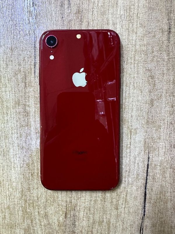 iPhone Xr 64gb 81% usta kormagan ideal holatda kafolati bor