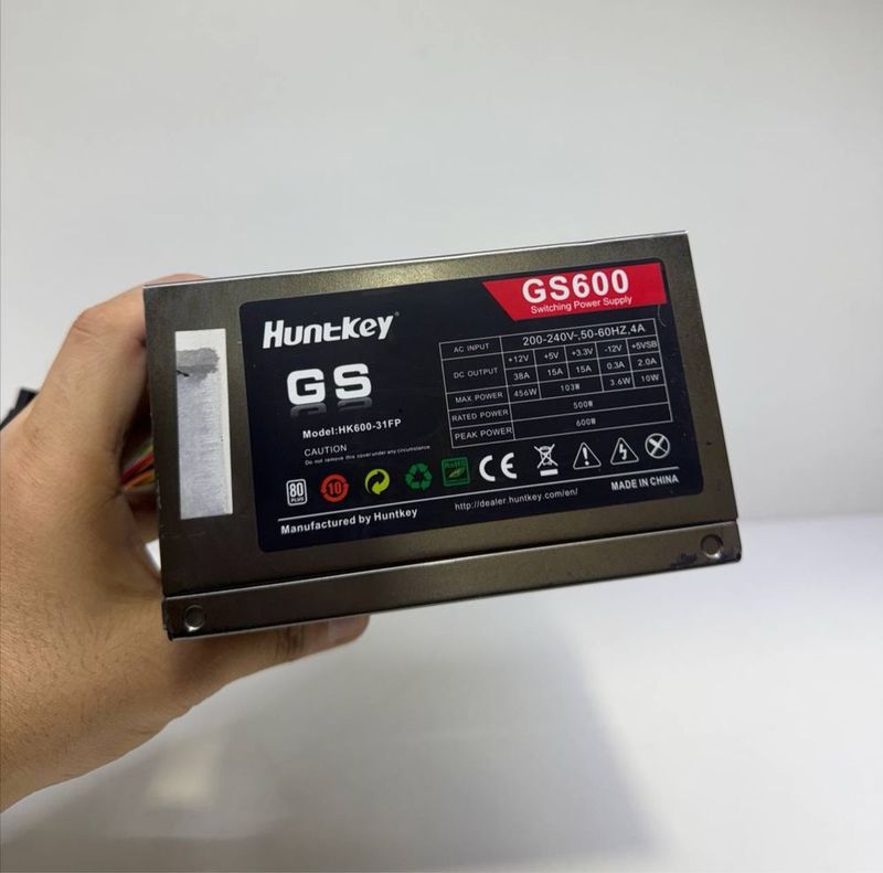 Huntkey 600w 80+ Original Blok 5ta bor Huntkey 600w 80+ Original Blok 5ta bor