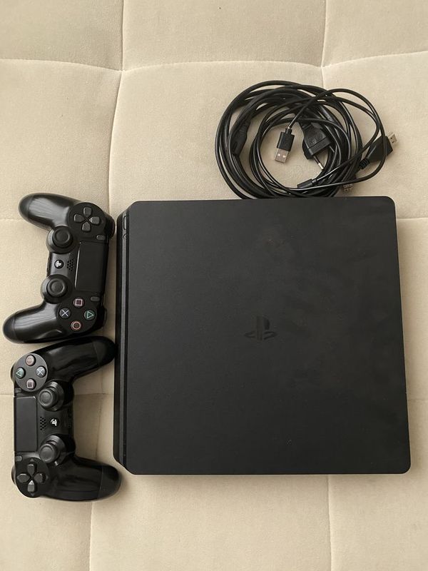 Playstation 4 sotiladi ovoradigan joyi Playstation 4 sotiladi ovoradigan joyi