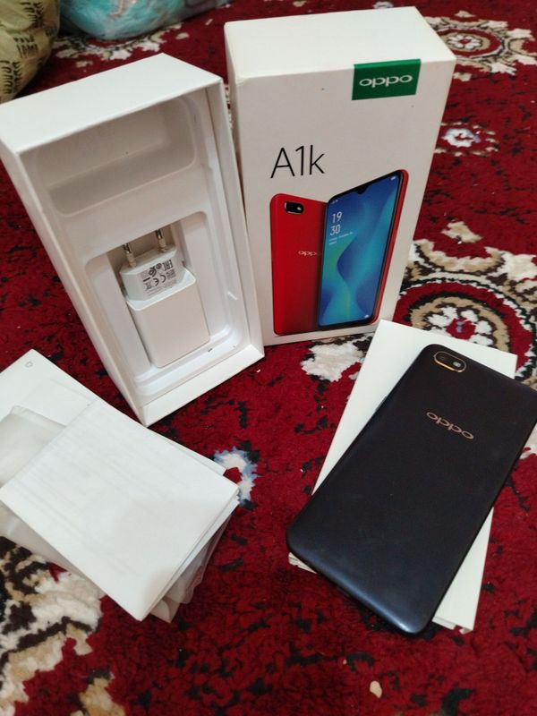 Oppo A1 smartfoni sotiladi Oppo A1 smartfoni sotiladi