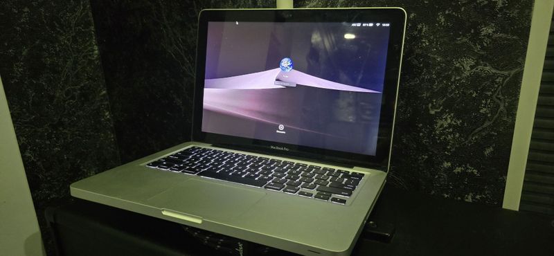 Срочно продам Macbook pro 13 2011 late