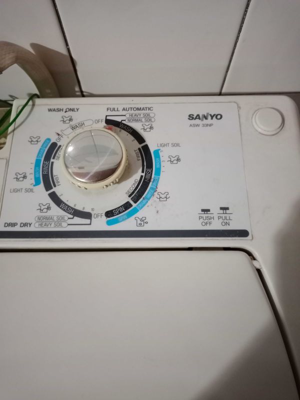 Стиральная машина полуавтомат Sanyo ASW 33NP Стиральная машина полуавтомат Sanyo ASW 33NP