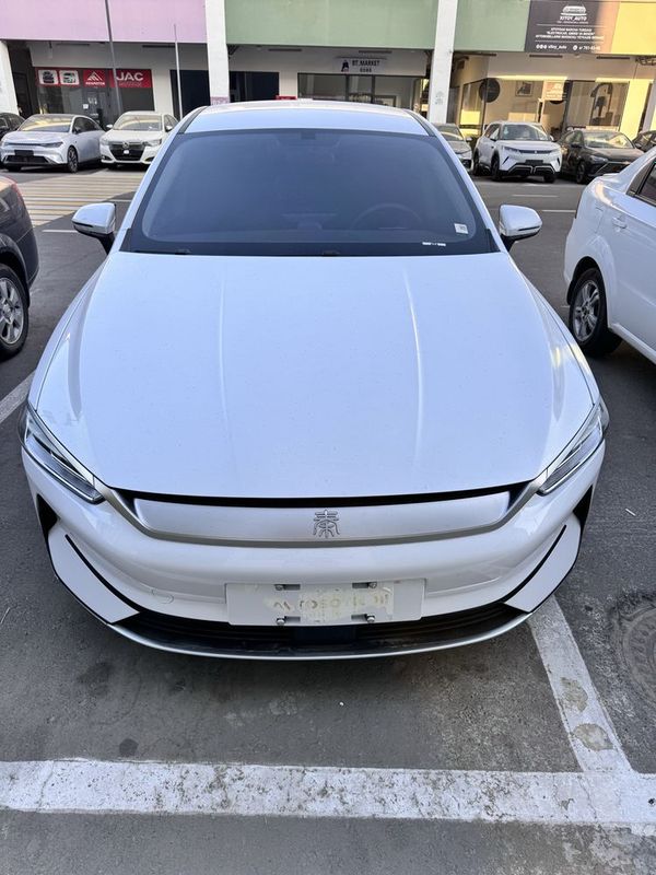 BYD Qing plus toahkentda tayyor ex BYD Qing plus toahkentda tayyor ex