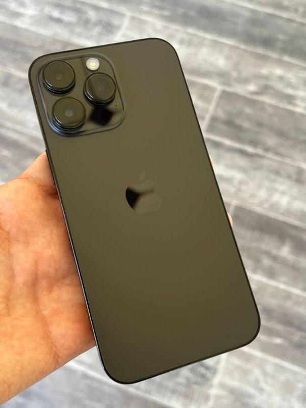 Iphone 14 pro max rangi qora 84 % 128 LLA Iphone 14 pro max rangi qora 84 % 128 LLA