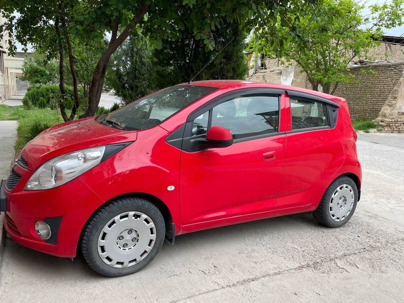 Продам chevrolet spark автомат Продам chevrolet spark автомат