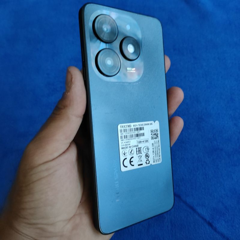 Tecno Spark 20C sotiladi ideyal Tecno Spark 20C sotiladi ideyal