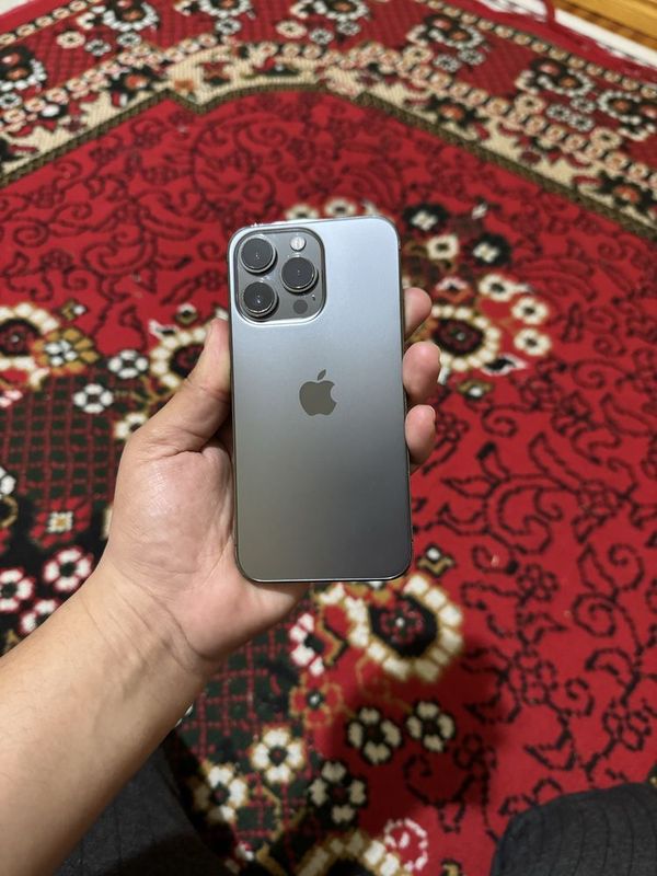 Iphone 13 pro 256 talik ZAA srochni sotiladi