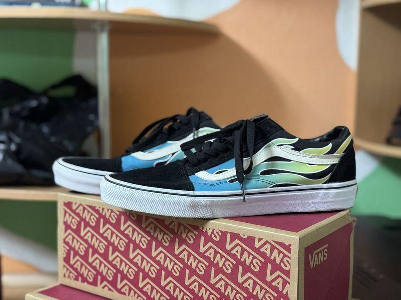 Мужские Кроссовки Vans Old Skool Flame (10.5US/ 44EU / 28.5см) Мужские Кроссовки Vans Old Skool Flame (10.5US/ 44EU / 28.5см)