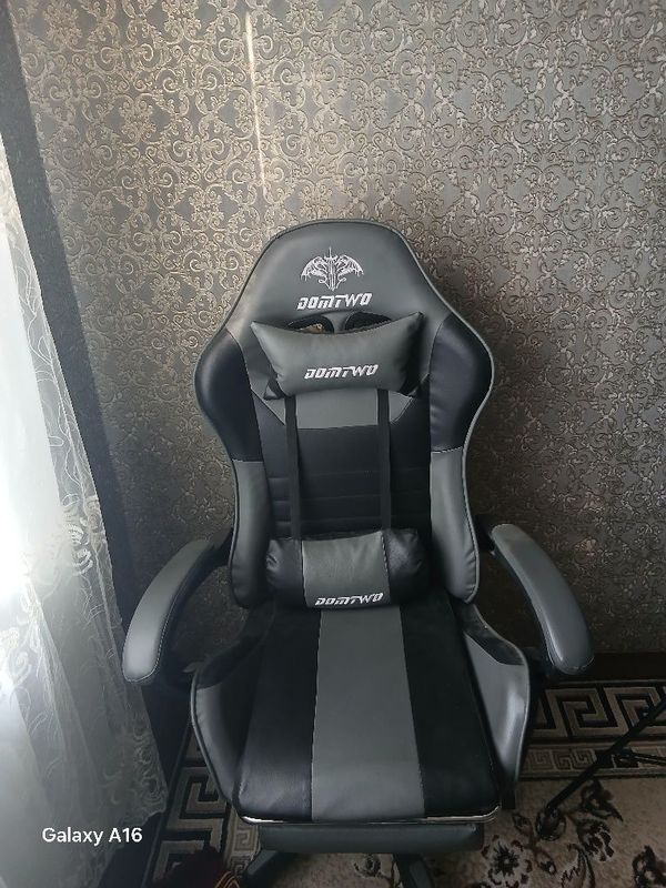 Kreslo kafolati bilan Kreslo kafolati bilan