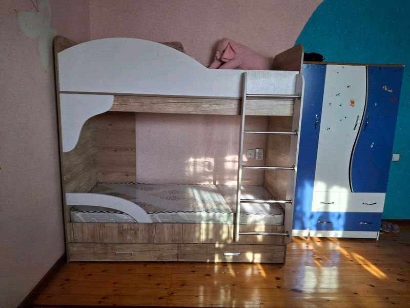 двухъярусная кровать двухъярусная кровать