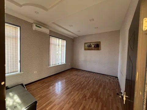 Буньодкор метро Мирзо Улугбек 32м²-17м² 1этаж 3этаж пустое Юр адрес Буньодкор метро Мирзо Улугбек 32м²-17м² 1этаж 3этаж пустое Юр адрес