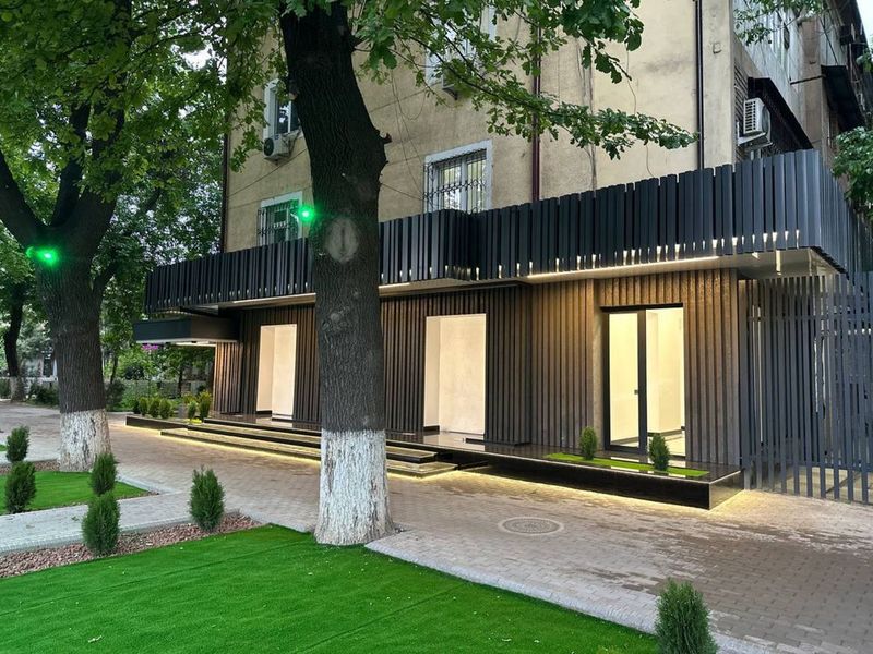 Аренда офис Стадион Старт 90м2 с ремонтом вдоль дороги
