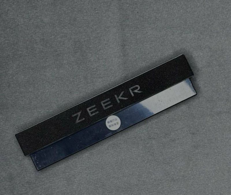 Держатель номера для Zeekr от «ZeekrShop» Держатель номера для Zeekr от «ZeekrShop»