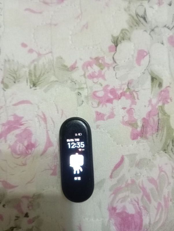 Mi band S В подарок зарядка