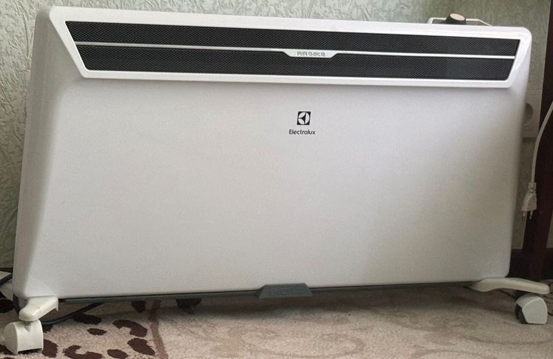 Обогреватель ELECTROLUX Обогреватель ELECTROLUX