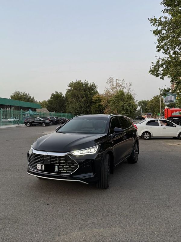 BYD tang 2023 yil срочно продоётся BYD tang 2023 yil срочно продоётся