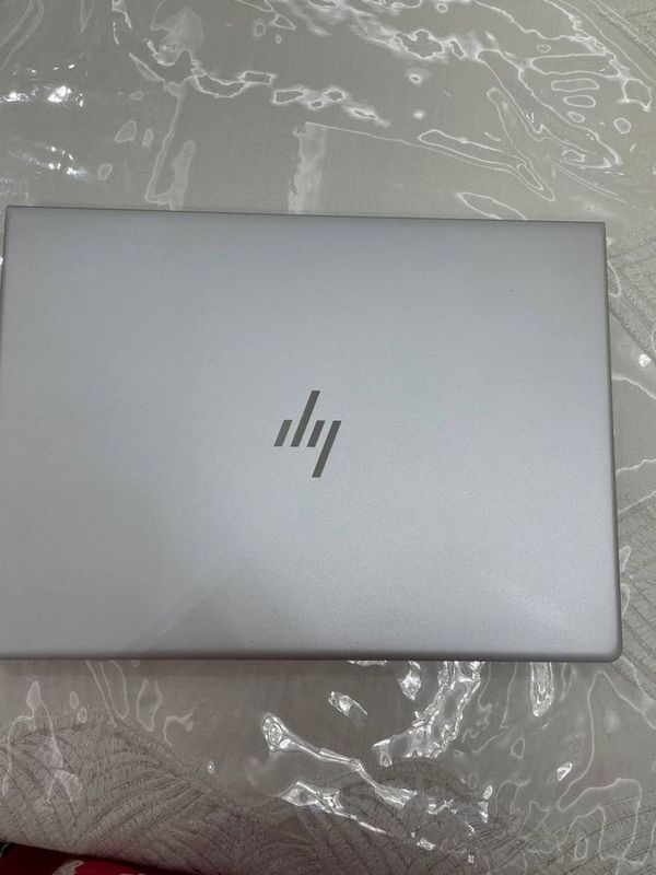 Hp Notebook elitebook srochna sotiladi core i7
