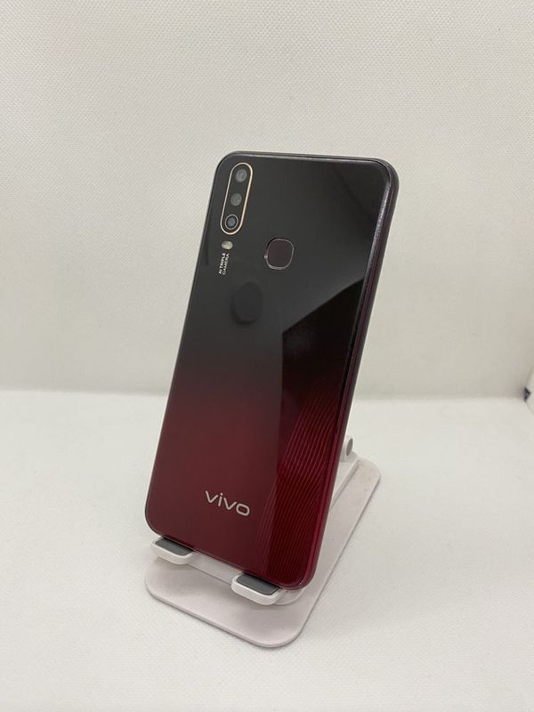 Vivo 1904 sotiladi Vivo 1904 sotiladi