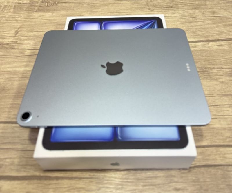 Prodam idyal Ipad Air M3 128GB wi-fi Prodam idyal Ipad Air M3 128GB wi-fi