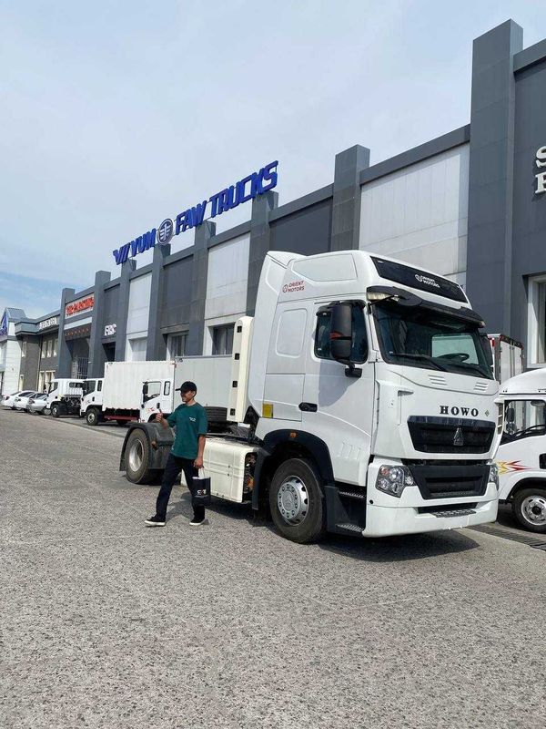 Газовый тягач HOWO T7H 8*150 + 4*80, автономка + ретардер есть Газовый тягач HOWO T7H 8*150 + 4*80, автономка + ретардер есть
