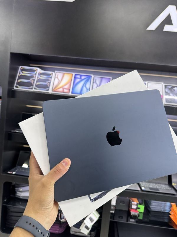 Macbook air m2 8 512 midnight Macbook air m2 8 512 midnight