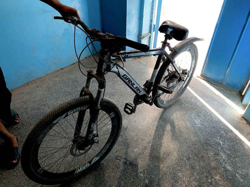 velosiped sotiladi velosiped sotiladi