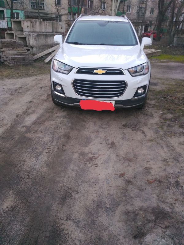 Chevrolet Captiva 3/4 документально 4