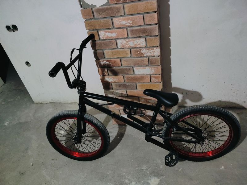 BMX, в практически отличном состоянии BMX, в практически отличном состоянии