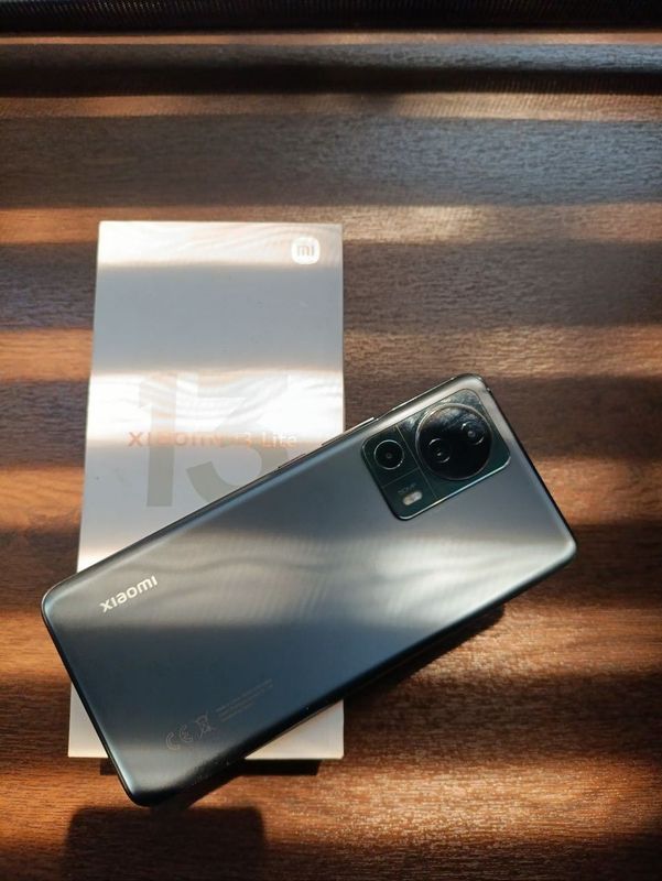 Xiaomi 13 lite 8/256 Xiaomi 13 lite 8/256