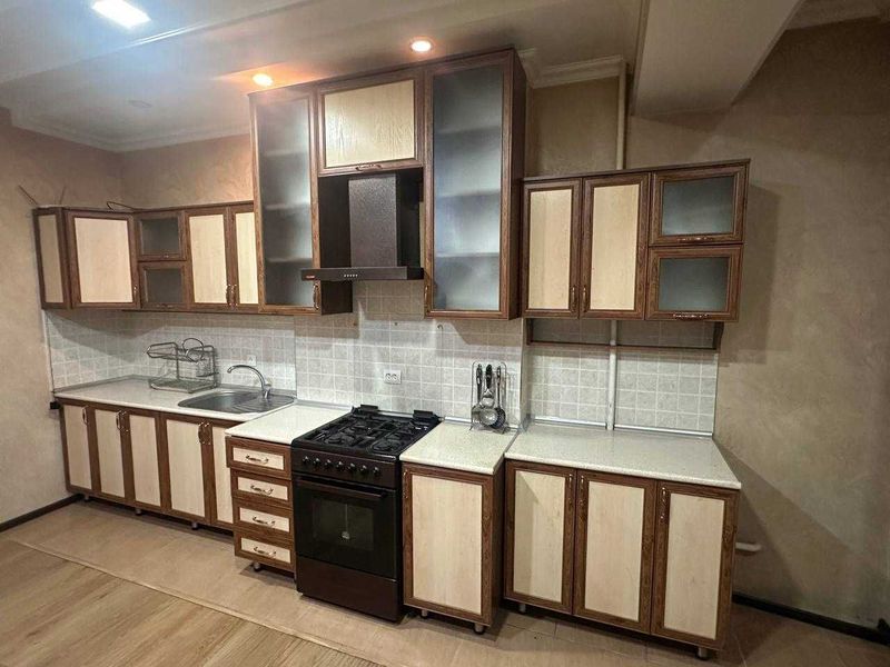 Продается кухонная мебель в хорошем состоянии. Продается кухонная мебель в хорошем состоянии.