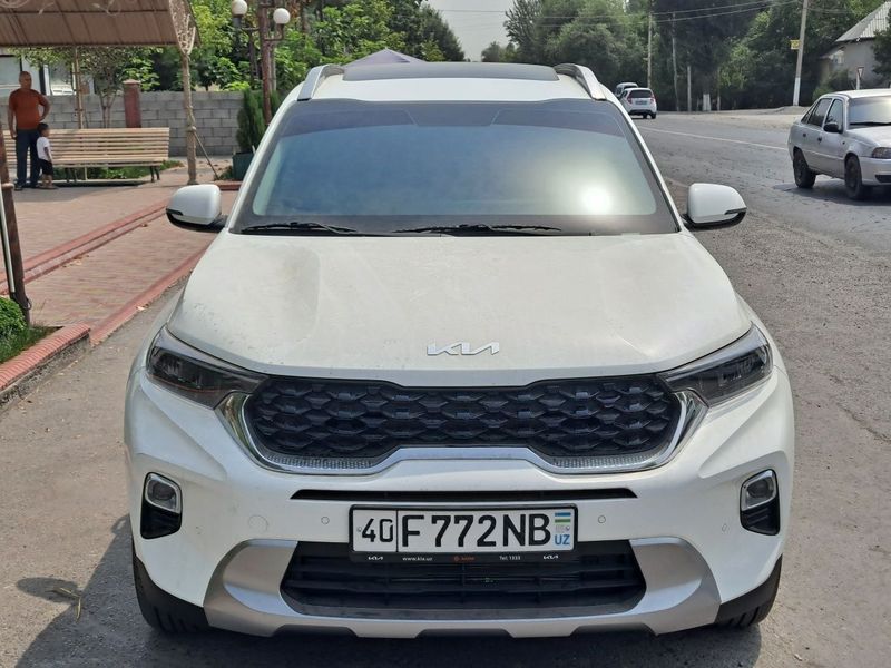Kia sonet sotiladi 2024 masla 200 km yurgan
