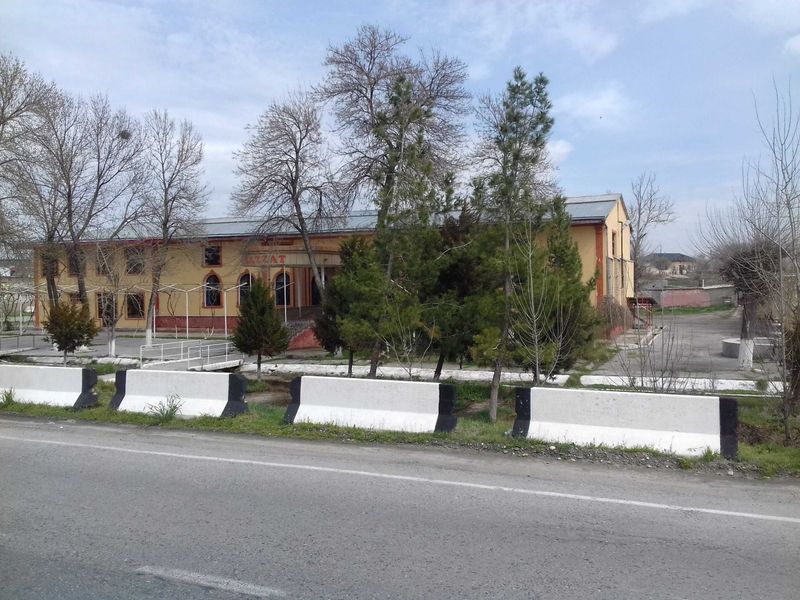 Продаётся с недвижимость на улице Аль-Бухари в Самарканде 30 соток Продаётся с недвижимость на улице Аль-Бухари в Самарканде 30 соток