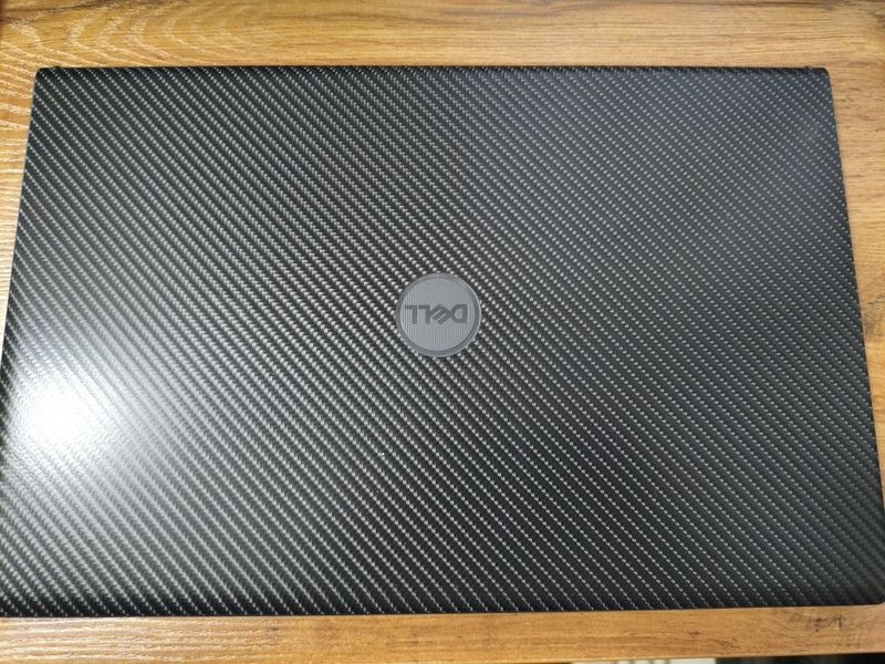 Dell vostro 15 3530