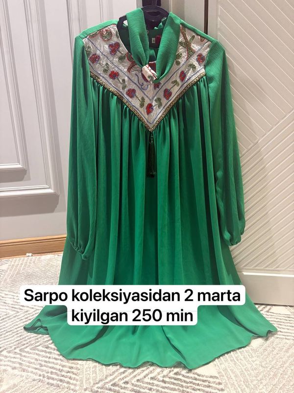 Kiyimlar Sotiladi xolati Kiyimlar Sotiladi xolati
