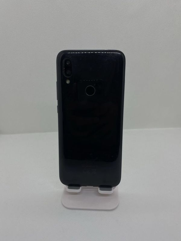 Redmi 7 sotiladi Redmi 7 sotiladi