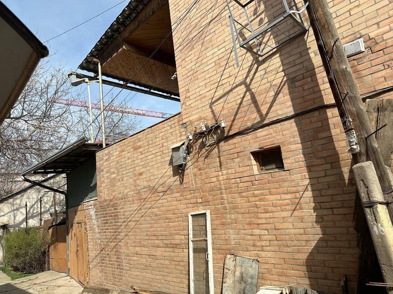 Продаю Дом в Центре. М Хамид Алимджана. Продаю Дом в Центре. М Хамид Алимджана.