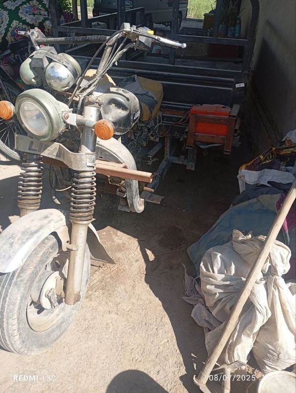 Lifan mototsikl yurib turibdi pul zarur Lifan mototsikl yurib turibdi pul zarur