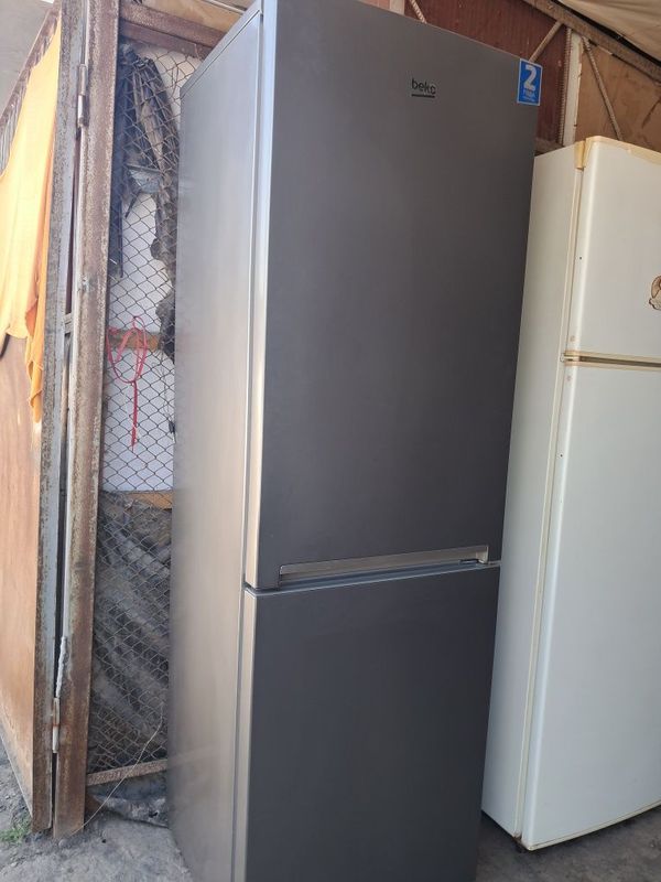 Beko Xaladelnik sotiladi xolati zur Beko Xaladelnik sotiladi xolati zur