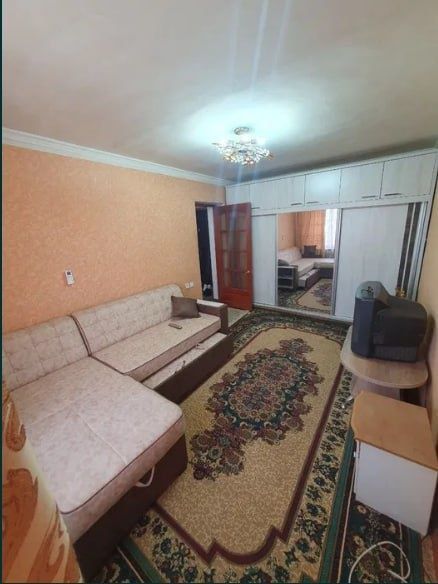 Срочно Продается на Саламатине 1/4/4 с мебелью техникой ремонт средний Срочно Продается на Саламатине 1/4/4 с мебелью техникой ремонт средний