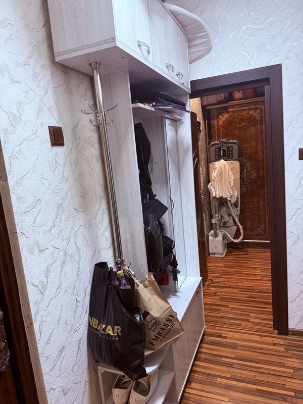 Прихожный шкаф Срочно Прихожный шкаф Срочно
