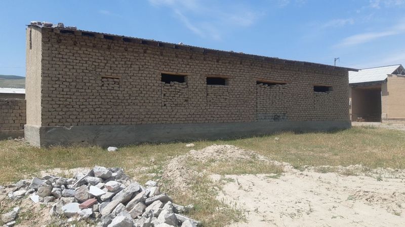 Срочно курилиши тугалланмаган участка сотилади Срочно курилиши тугалланмаган участка сотилади