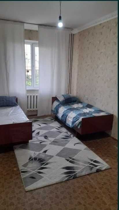sebzor karzinka oldida 2 xona uy ijaraga beriladi 400 y.e