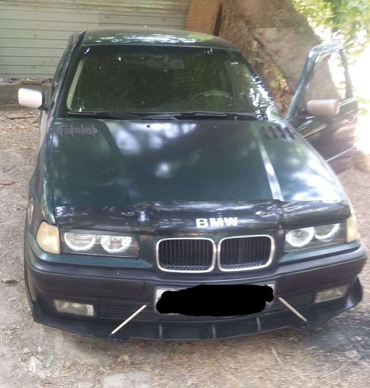 Продается BMW 3 E36(кабанчик) Продается BMW 3 E36(кабанчик)