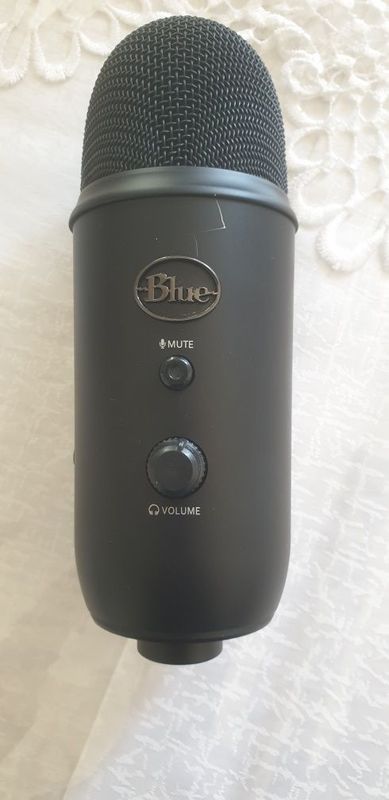 Blue Yeti mik blak микрофон новый Blue Yeti mik blak микрофон новый