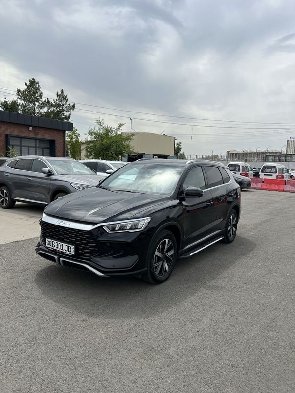 Byd song pro 2024 yil 13.000 km rangi qora ideal moshina Byd song pro 2024 yil 13.000 km rangi qora ideal moshina